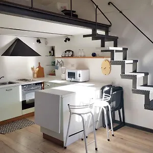  Appartamento Loft In The Center For 3 People Italia