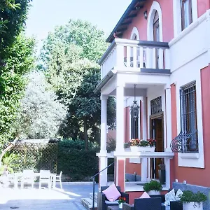  לינה וארוחת בוקר La Bed & Breakfast
